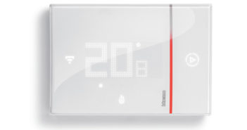 BTicino a ISE 2017 con due protagonisti del programma Eliot: il videocitofono connesso Classe 300X e il termostato Smarther